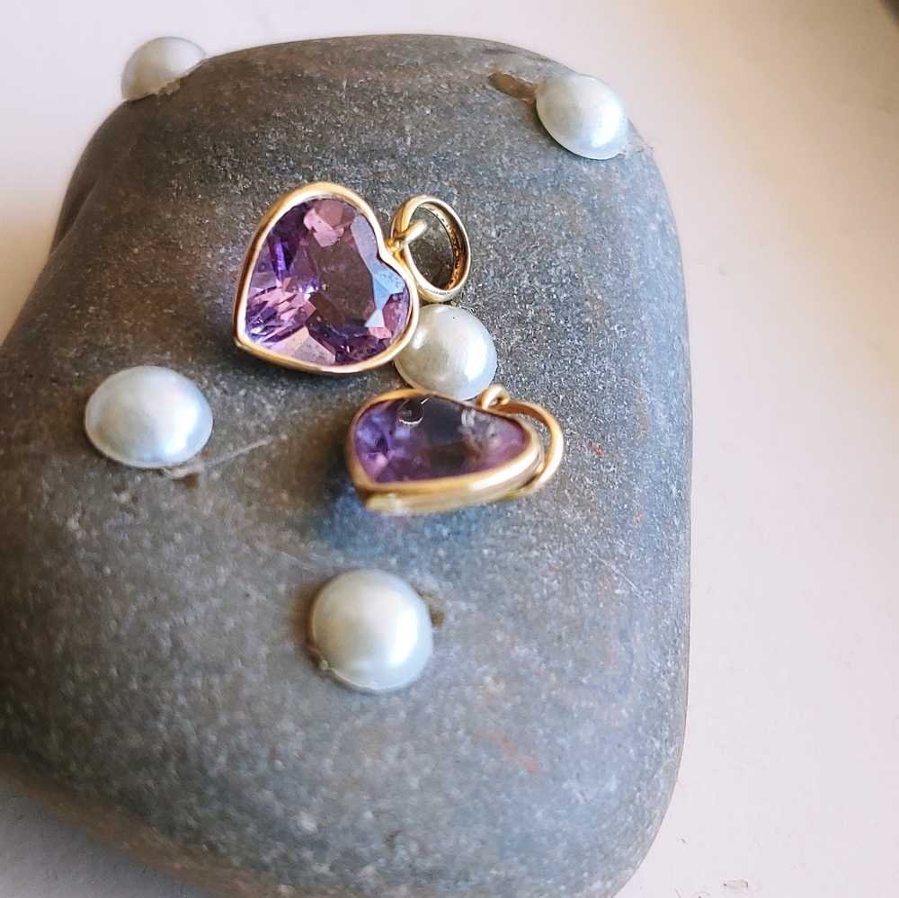 Vintage gold Edwardian amethyst heart charm dangle earrings